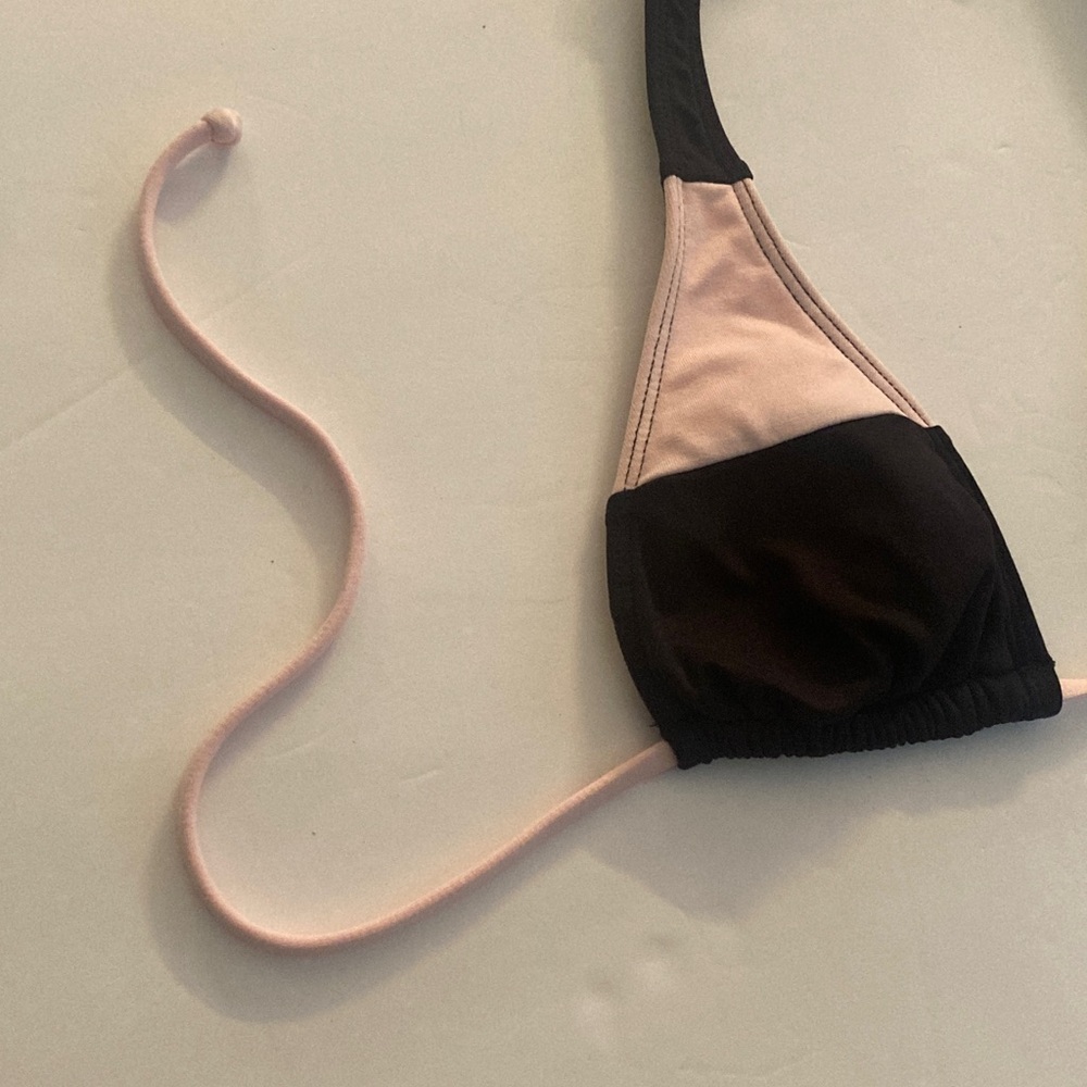 Rampage 90’s Y2K Two-Tone Pink and Black Triangle Bikini Top S (no Size Tag) - Picture 3 of 6